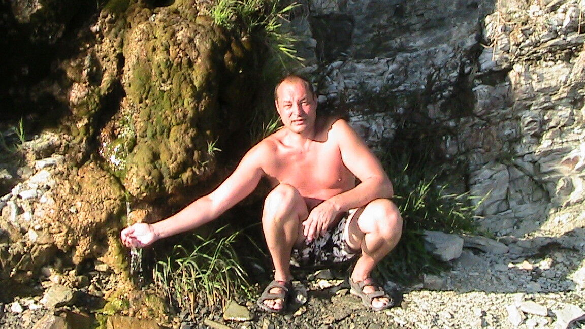  7654885  VOVAN, 54 ,    