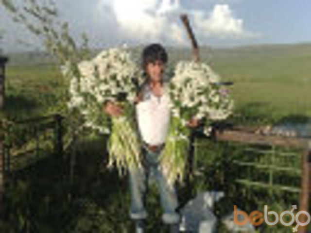  ,   Artur, 40 ,   