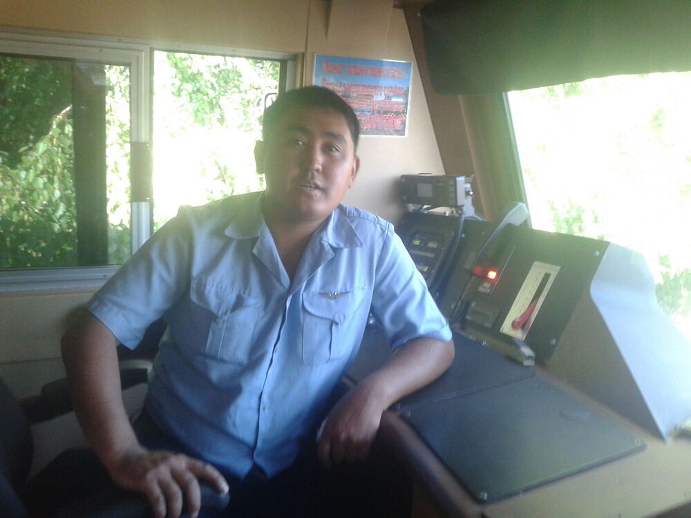  6571735  Bauka, 38 ,    -