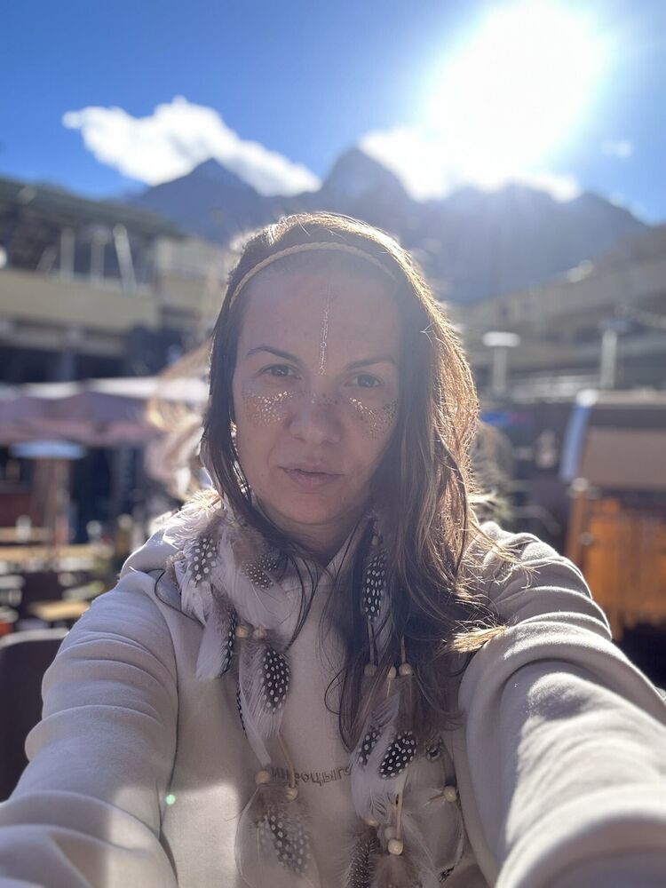  ,   Ana, 41 ,     , c 