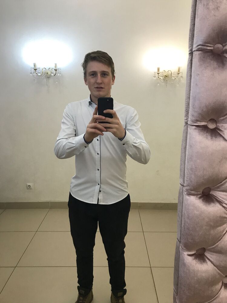  34820035  Alexandr, 25 ,    -