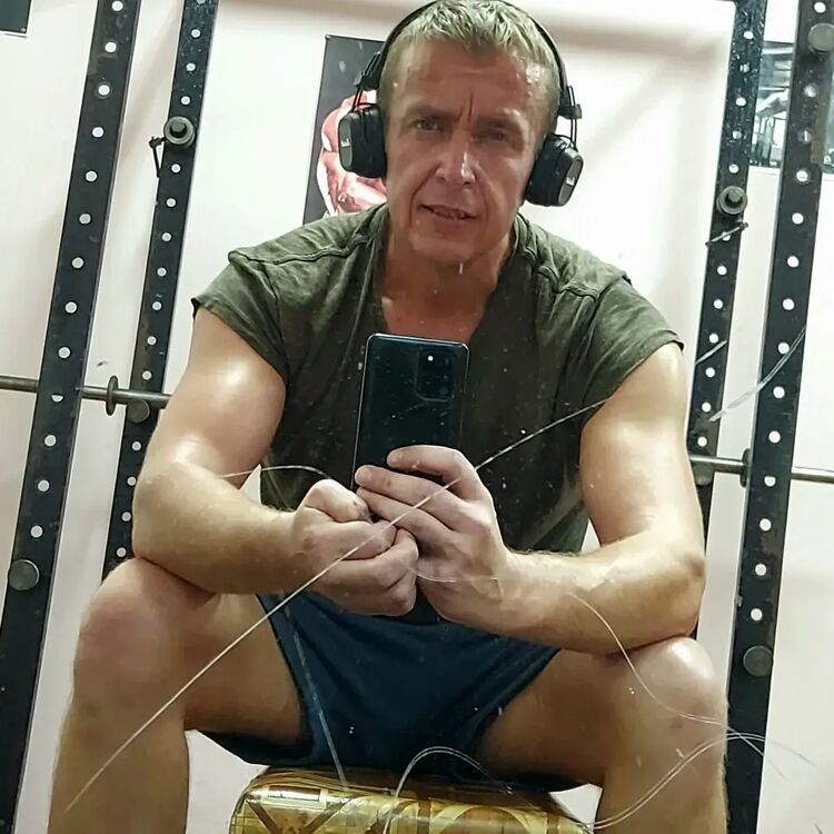  38690885  , 44 ,    