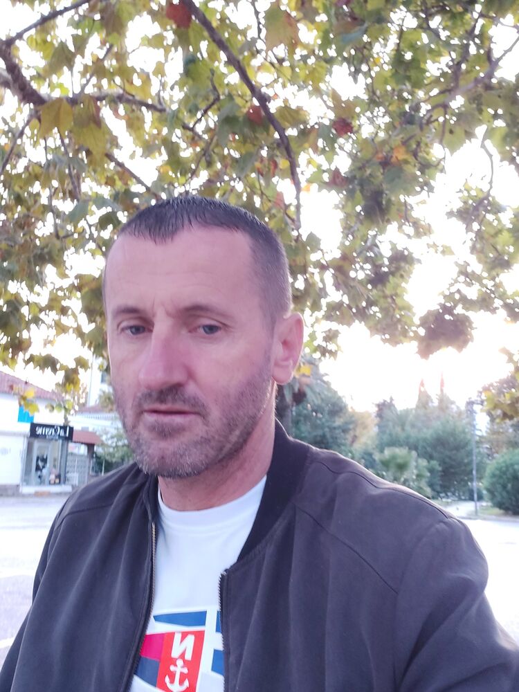  ,   Drago, 46 ,   ,   