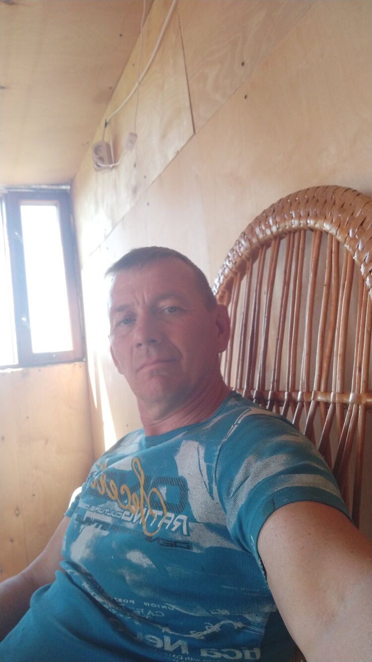  46130745  , 51 ,    