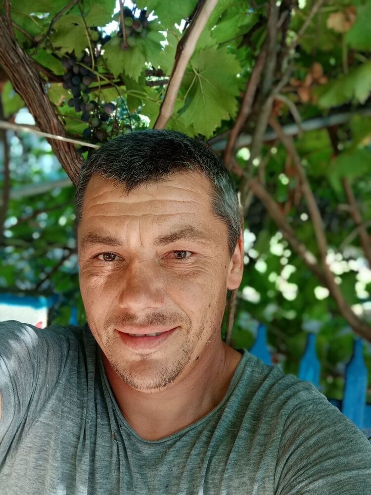  20827255  Maksim, 43 ,    