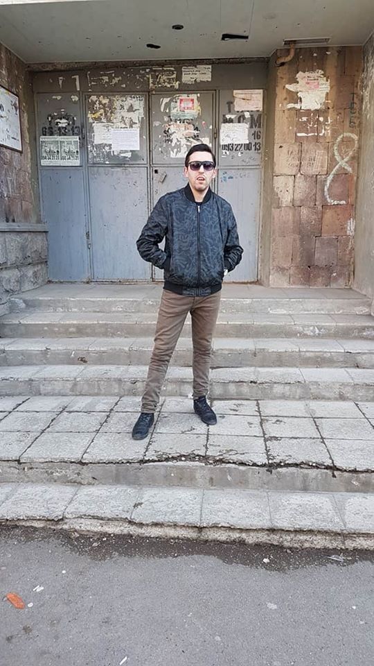  ,   Hovo, 30 ,   ,   , c 