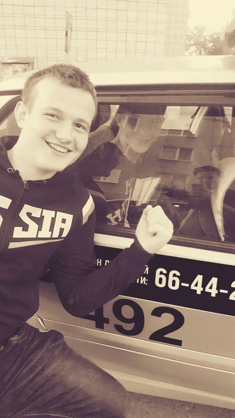  28445835  Vladimir, 24 ,    