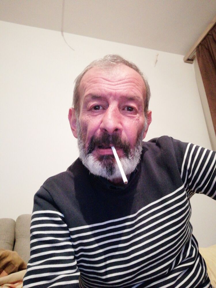  19228515  Eduard, 63 ,    