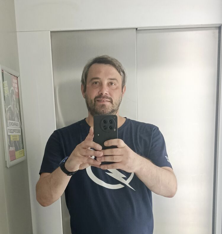  52921165  , 38 ,    