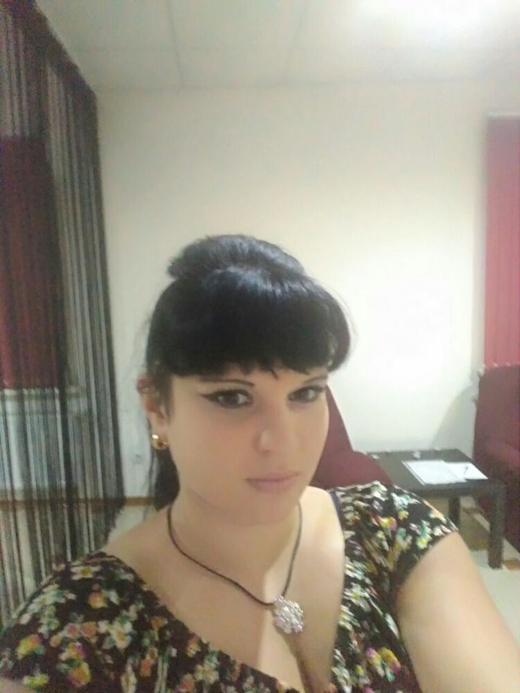  ,   Milana, 28 ,     , c 