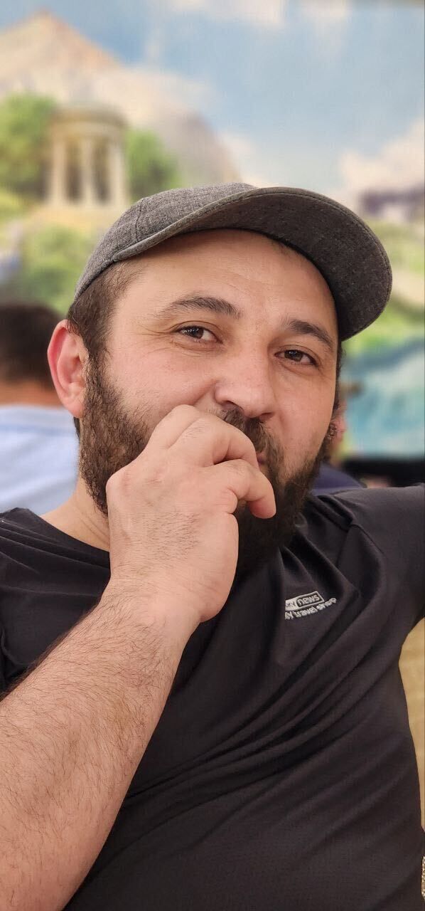  ,   Maga, 35 ,   ,   