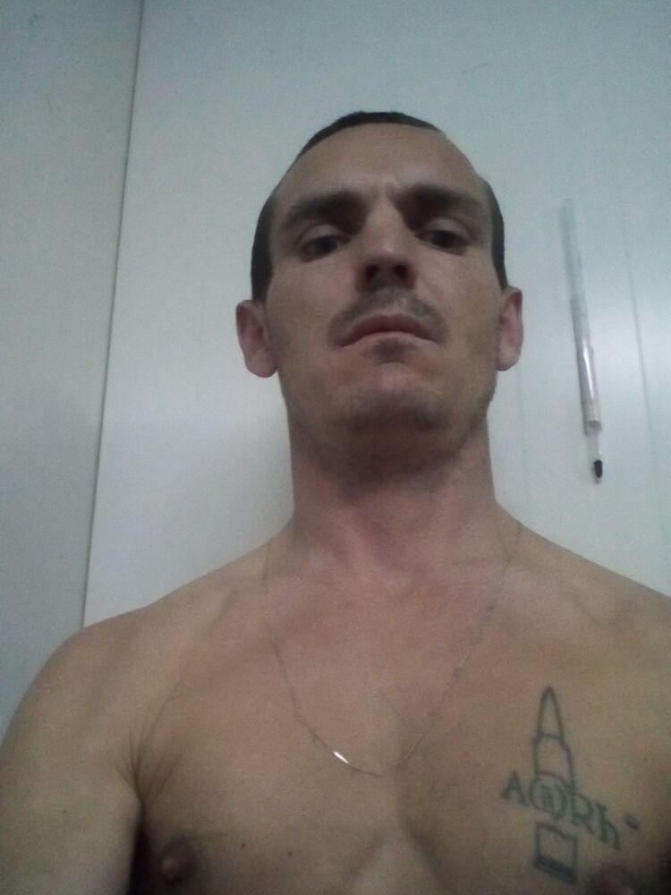  15320895  , 39 ,    