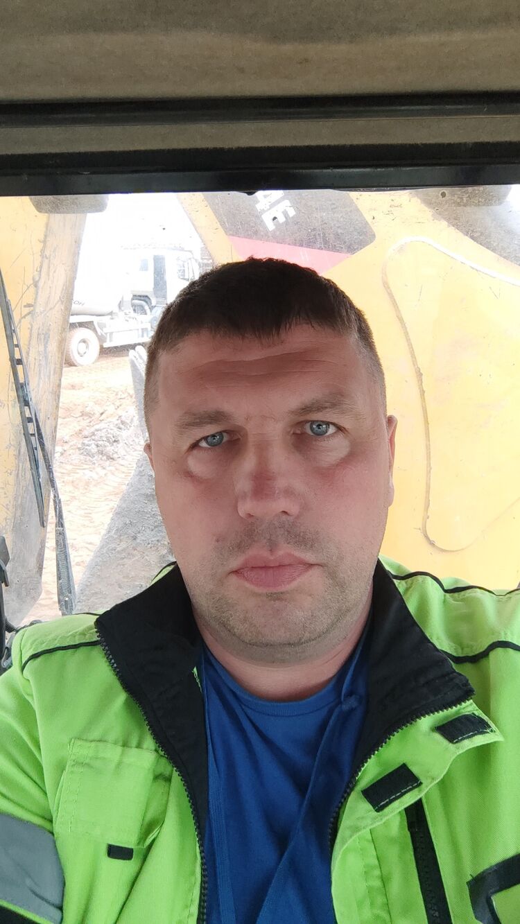  46860925  , 48 ,    