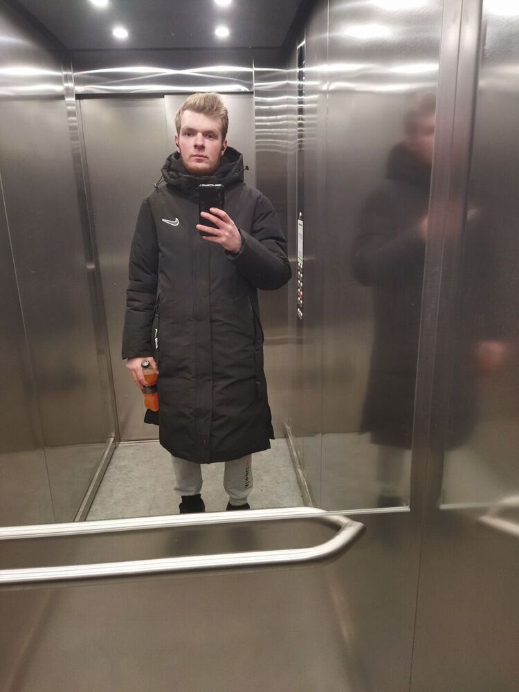  33107845  , 24 ,    