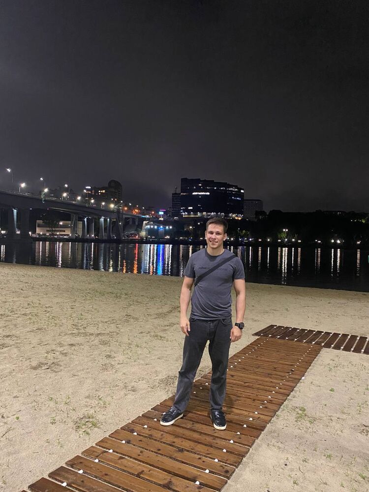  37207195  , 24 ,    --