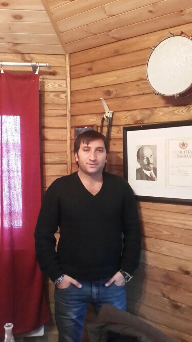  ,   Ruslan, 40 ,   ,   , c , 