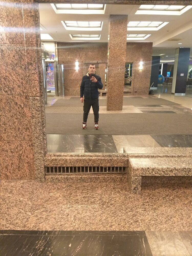  15352595  Erkaboy, 37 ,    