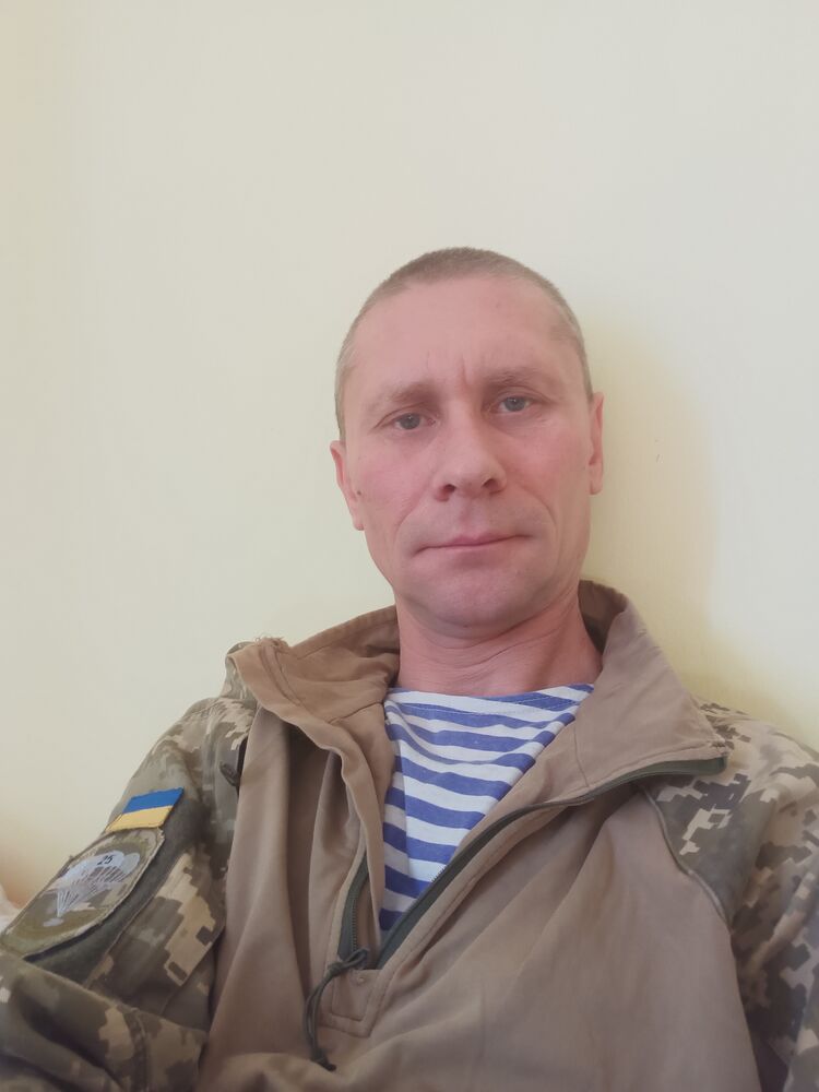  Hustopece,   , 46 ,   ,   