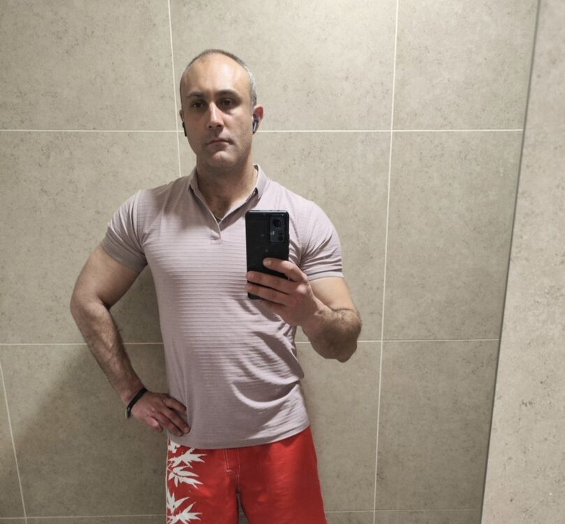  43556945  , 42 ,    -