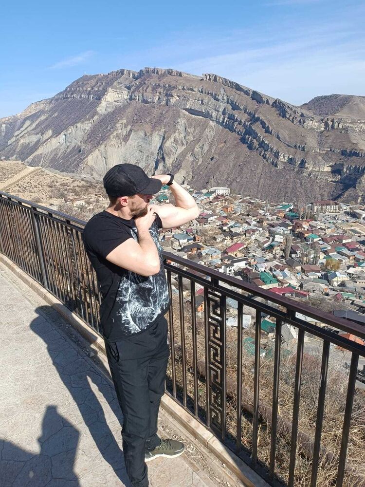  54086495  LevRonE, 31 ,    