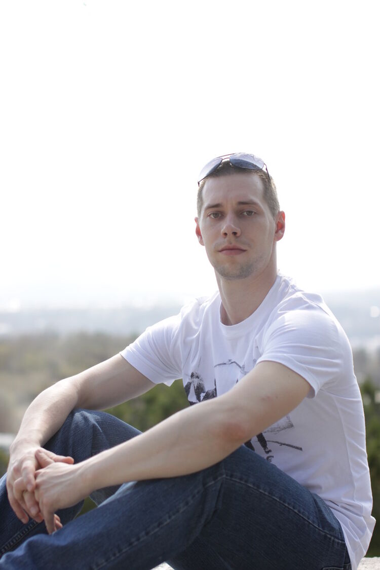  18312585  Andrey, 41 ,    