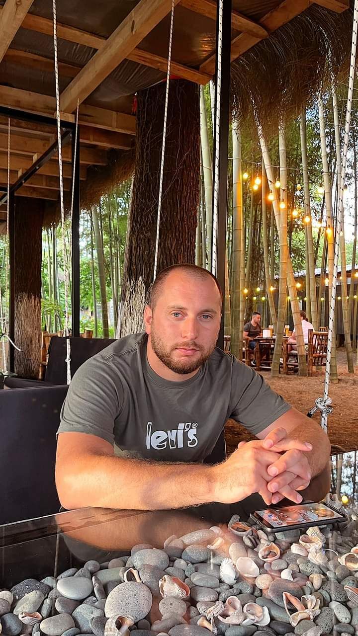  ,   Levan, 31 ,   ,   