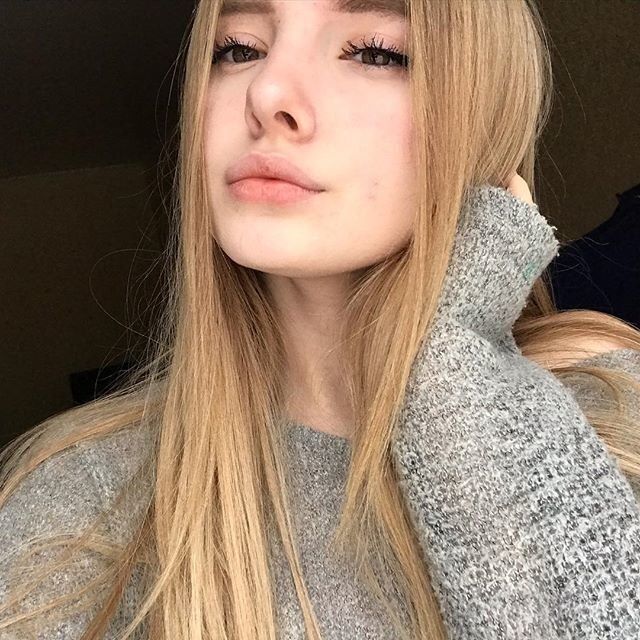  24666345  Malina, 22 ,    -