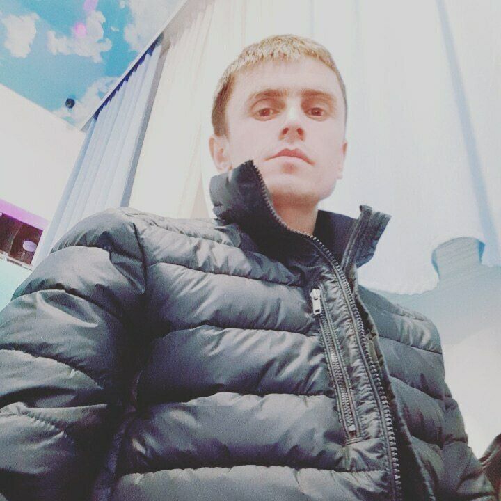  22507105  Ruslan, 37 ,    -