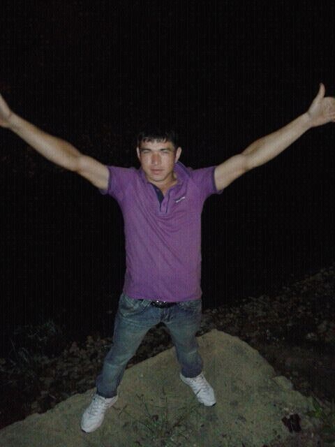  21644825  Roma, 33 ,    