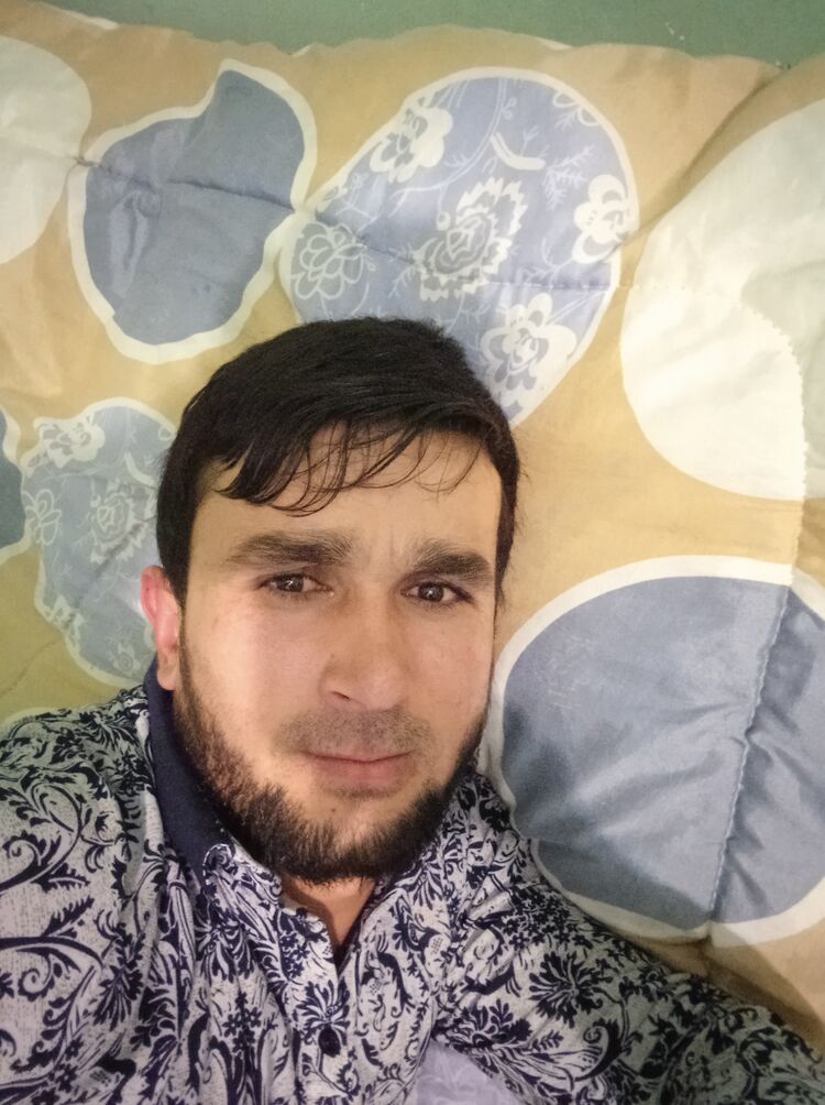  43821935  Abdullo, 33 ,    