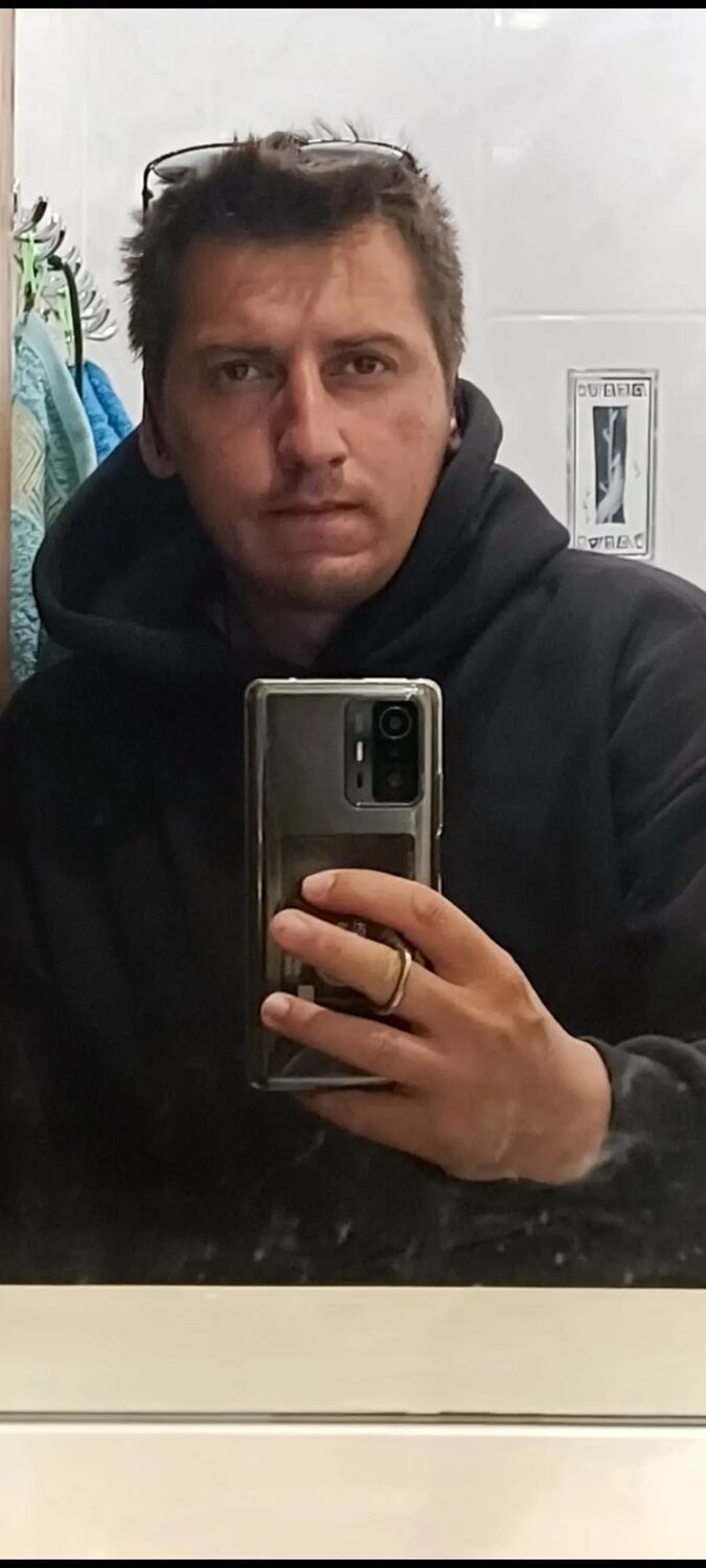  43445645  , 33 ,    