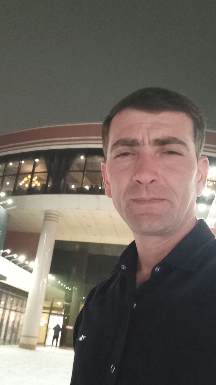  ,   Ruslan, 40 ,   c 