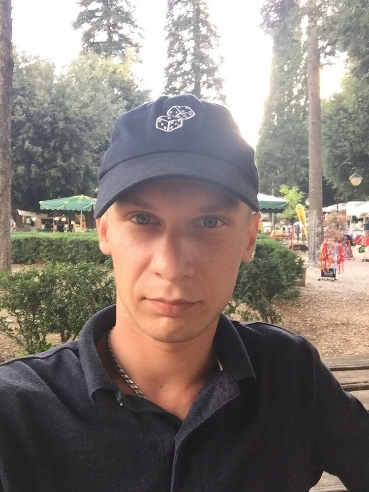  ,   Denis, 30 ,   ,   , c 