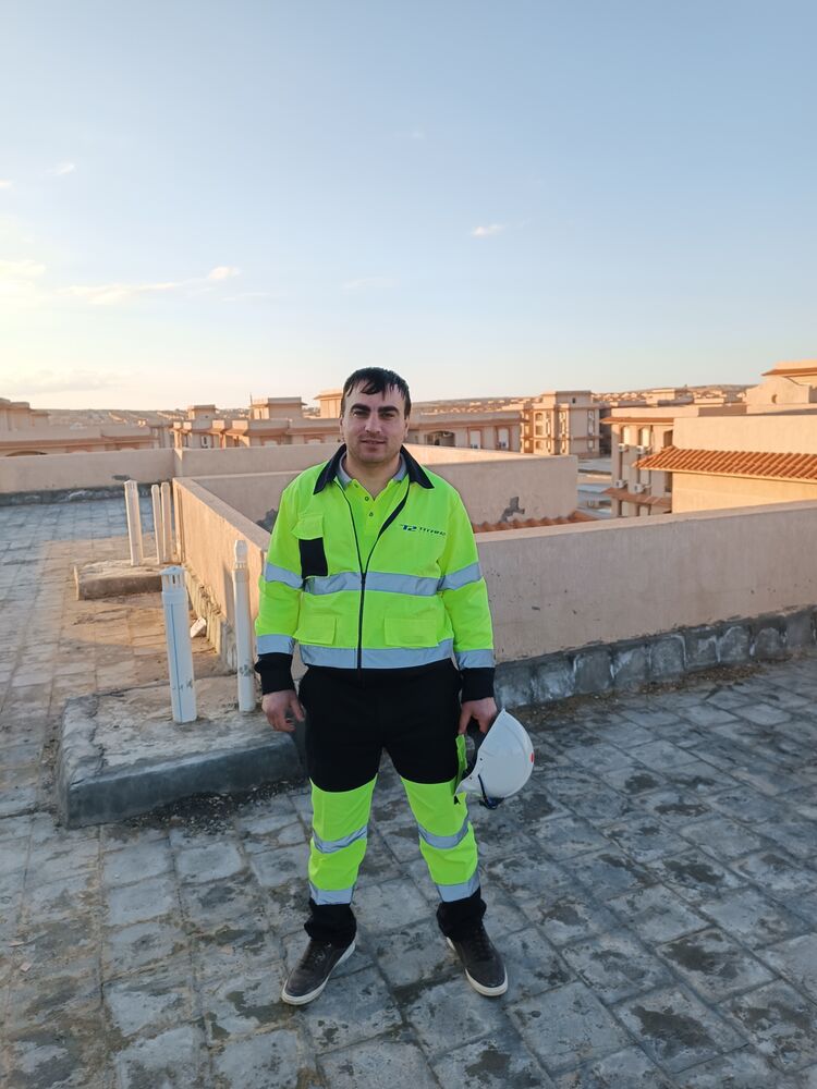  34205715  Murad, 36 ,    --