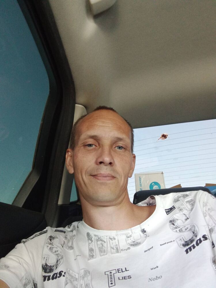  35715475  , 42 ,    