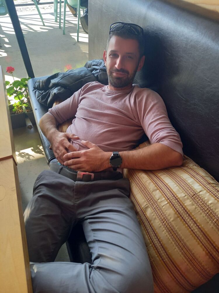  ,   Krasimir, 39 ,   ,   , c 