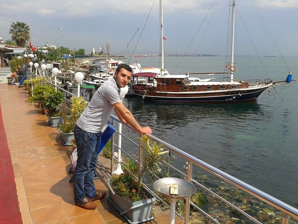  5480035  HAYK, 37 ,    