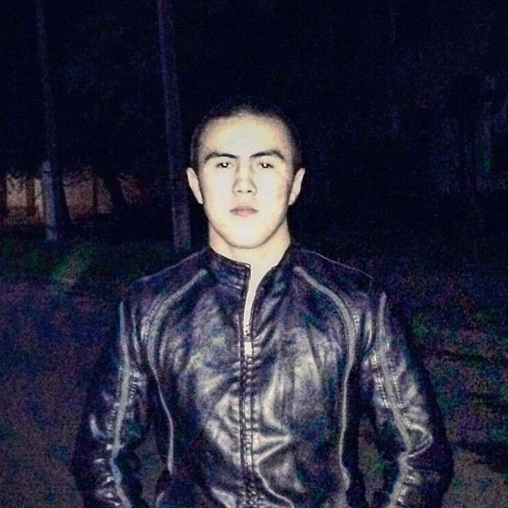 ,   Rysbek, 32 ,   ,   , c 