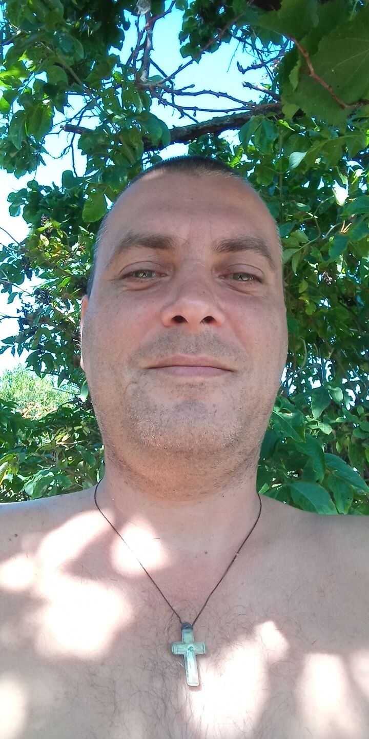  42824945  , 40 ,    