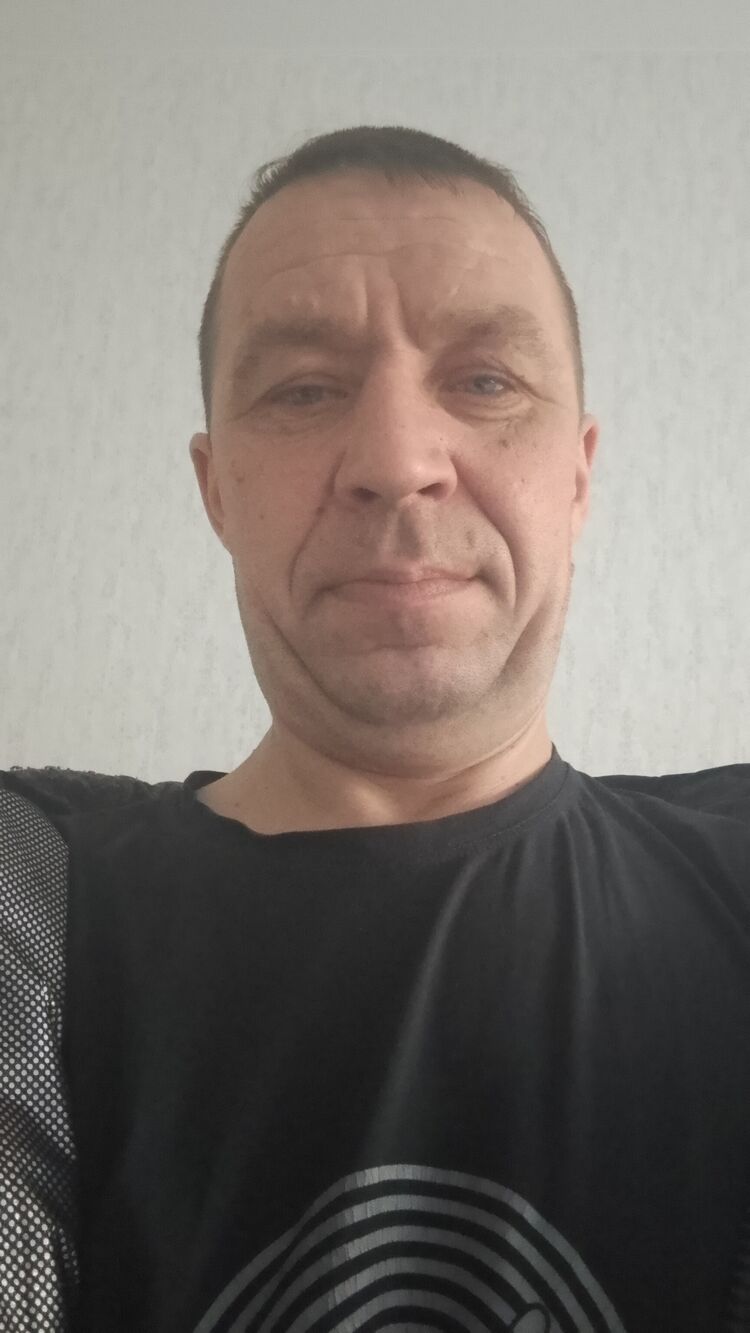  ,   Dmitry, 41 ,   c 