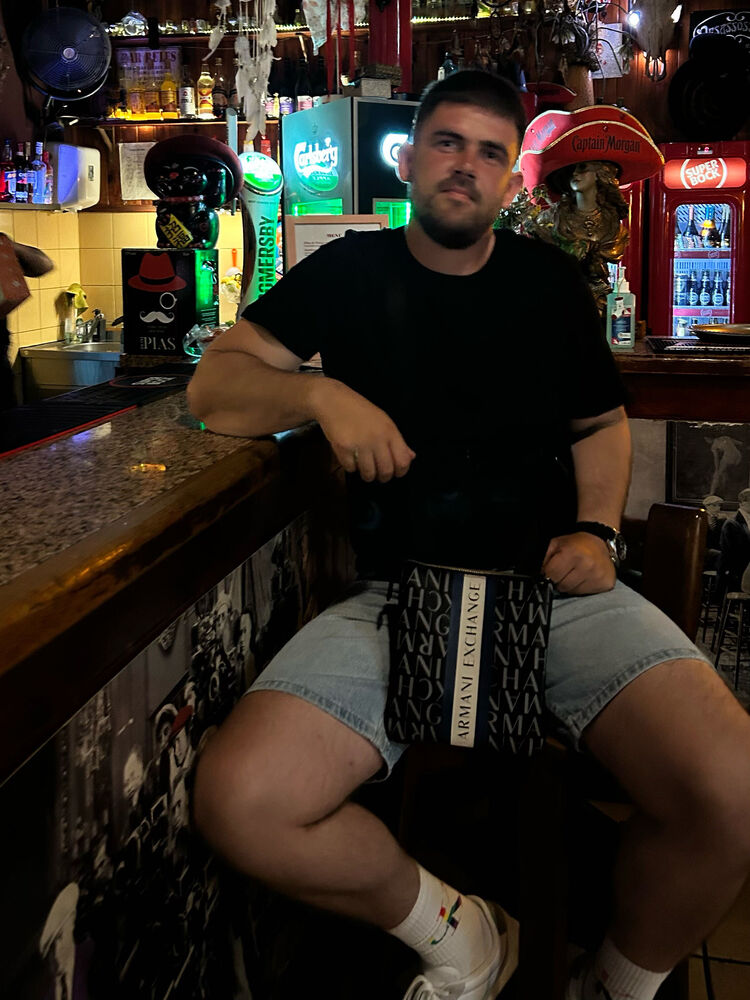  52965175  Railean, 26 ,    Baguim Do Monte