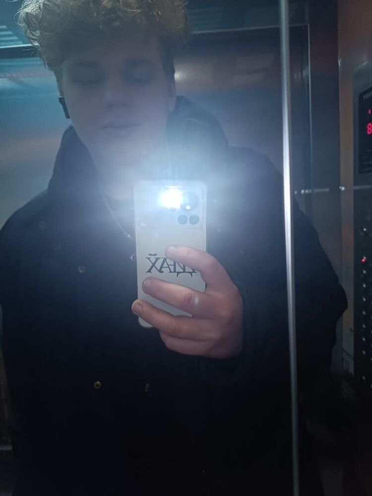  40578315  , 23 ,    -