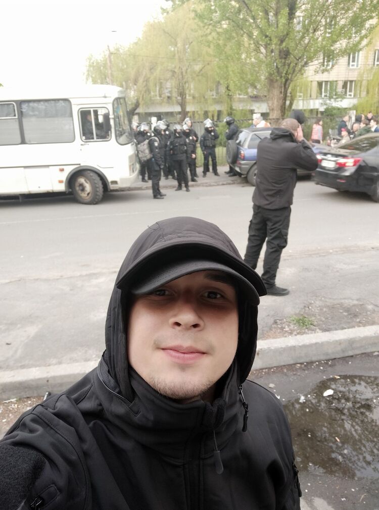  ,   , 27 ,   