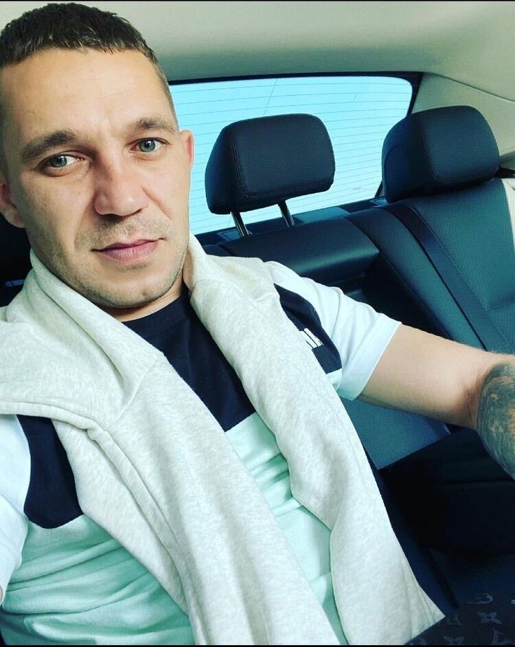  27512495  Ivan, 35 ,    