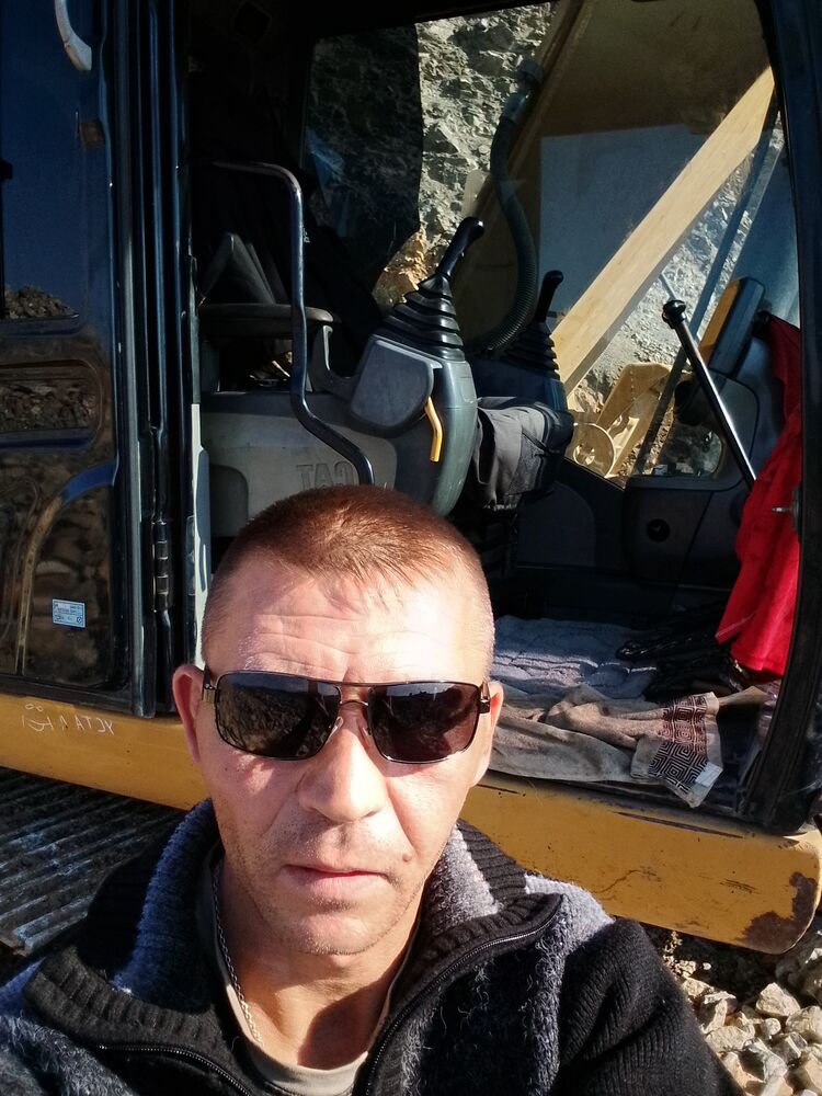  46609325  , 38 ,    
