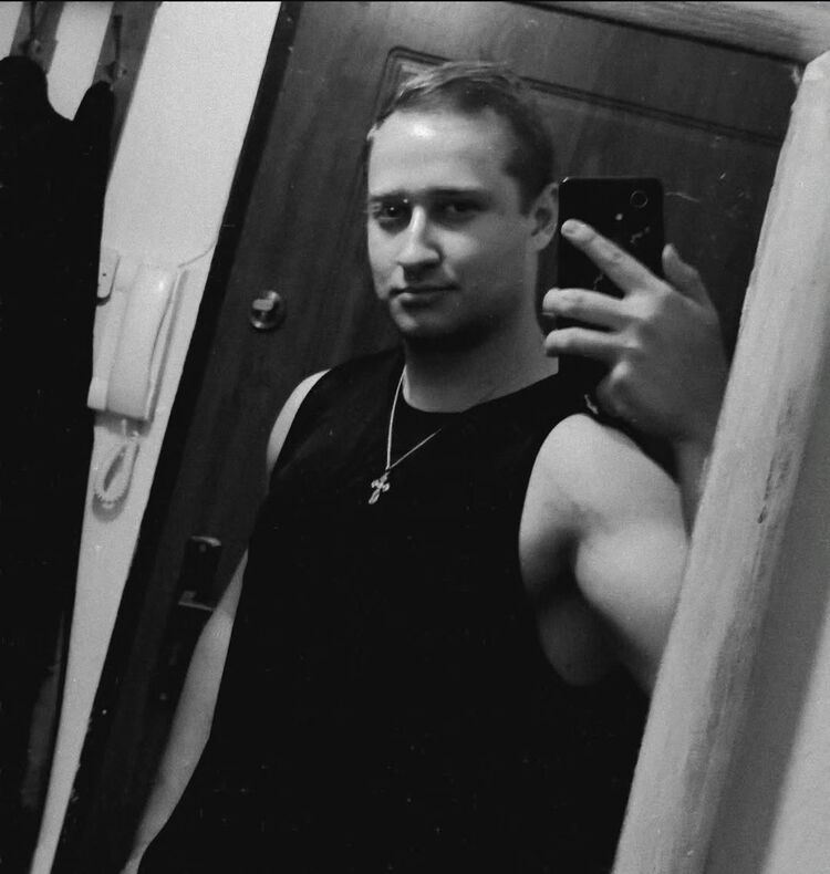  52946175  , 22 ,    