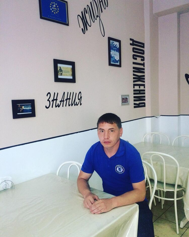  16467495  Sergeu, 41 ,    
