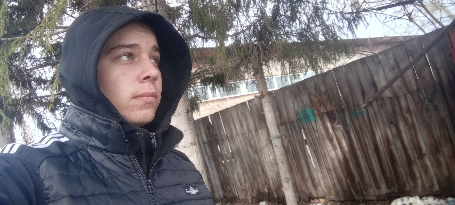  50393005  Aleks, 21 ,    