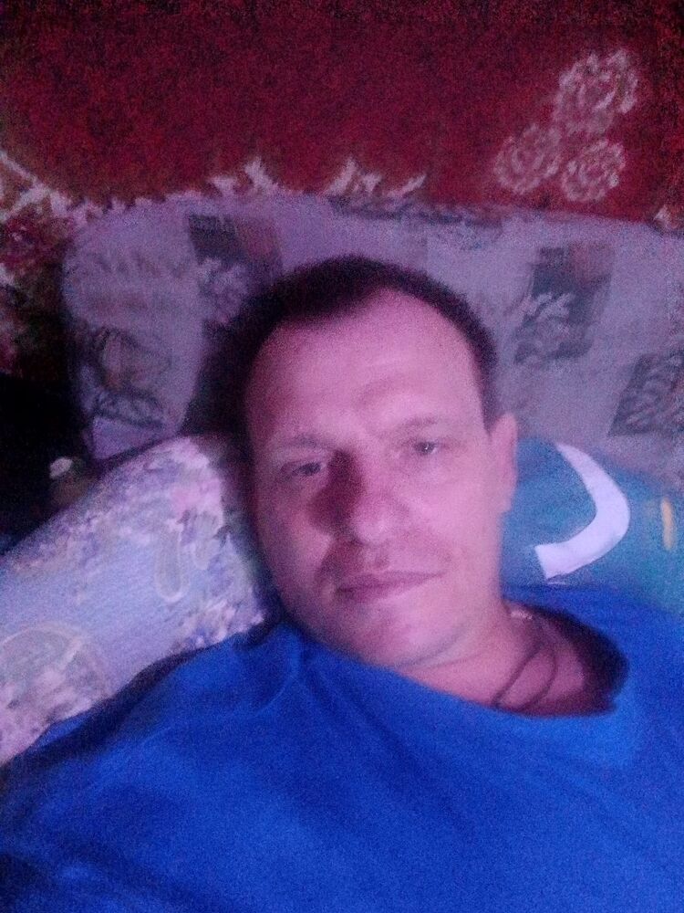  40962485  , 44 ,    