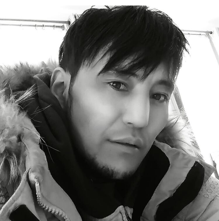  38440815  Erik, 39 ,    Ulaanbaatar